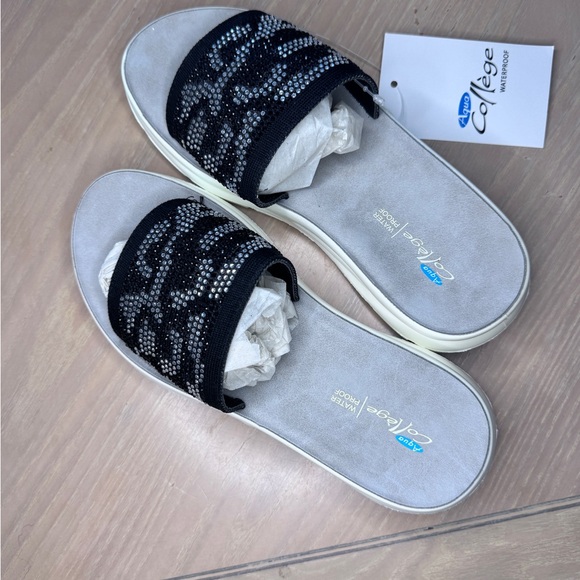 NWT NIB Aqua Collage Stylish Black w rhinestones Slide Sandals Womens Sz 6 - Picture 3 of 14
